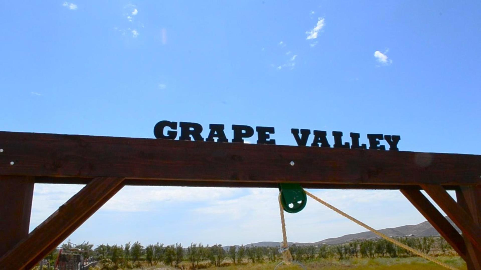 Grape Valley Old West Camping Ensenada